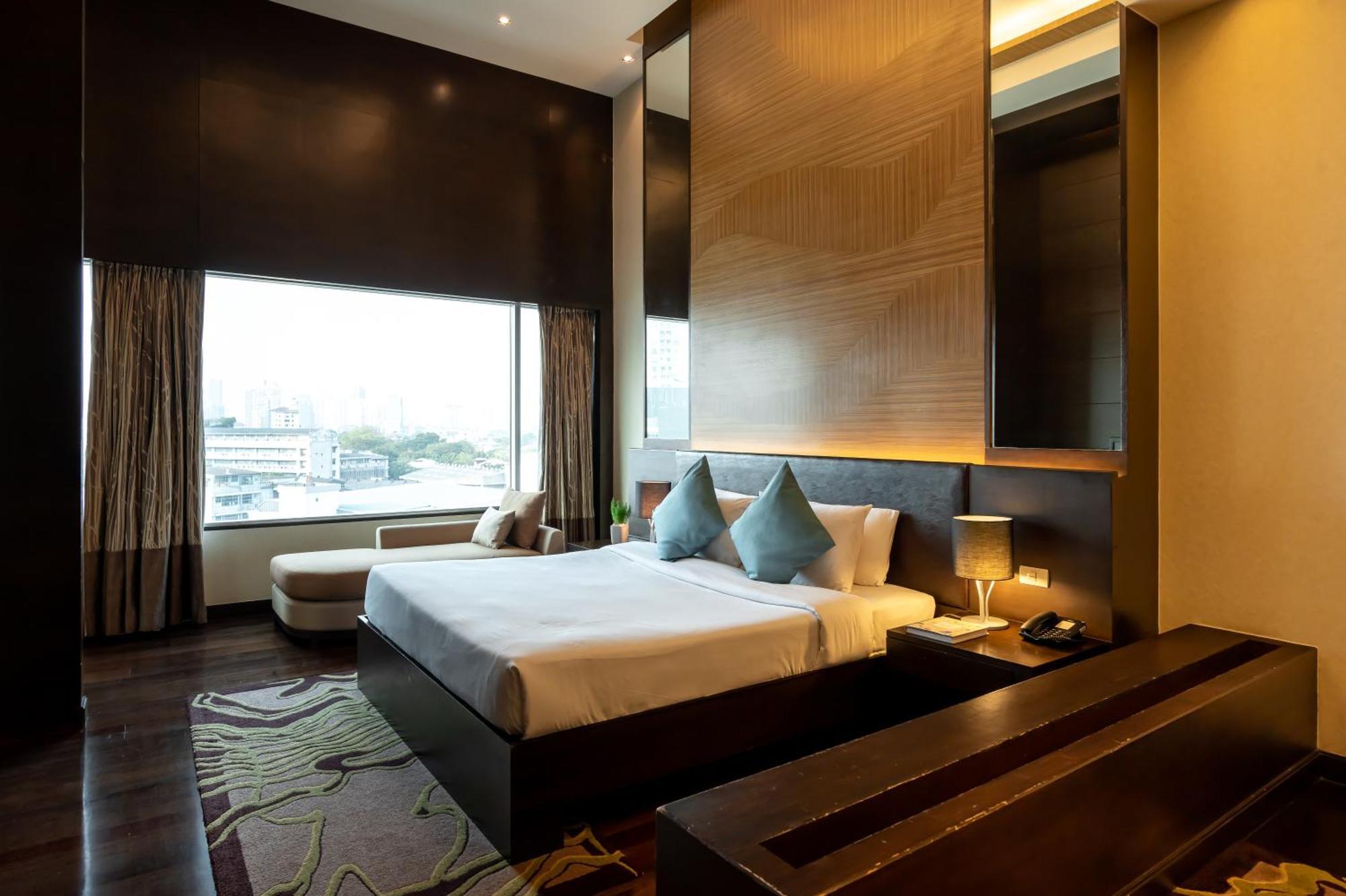 Jasmine Resort Bangkok Exterior photo A bedroom at the hotel